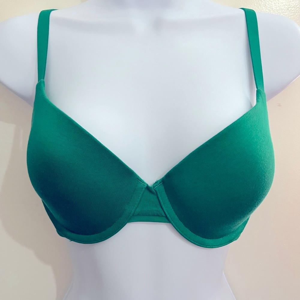 Presented Target Auden 32D Everyday T-shirt Bra Kelly Green Convertible Lined